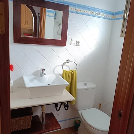 Hébergement de vacances Chalet Junto Al Mar Con Jardin Privado